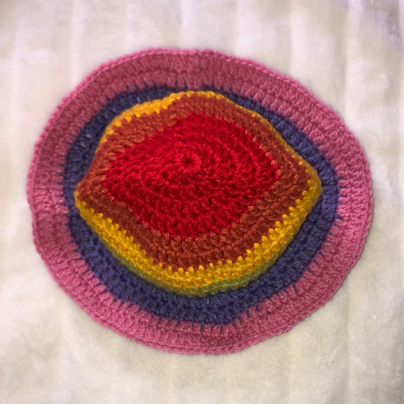 Handmade crochet pride bucket hat - Picture 3 of 3